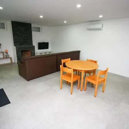 Dom wakacyjny Requinte House *