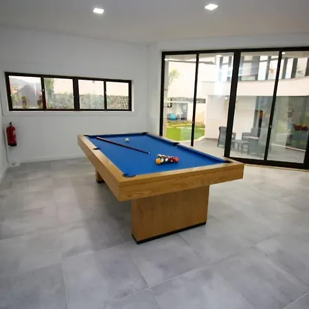Dom wakacyjny Requinte House *