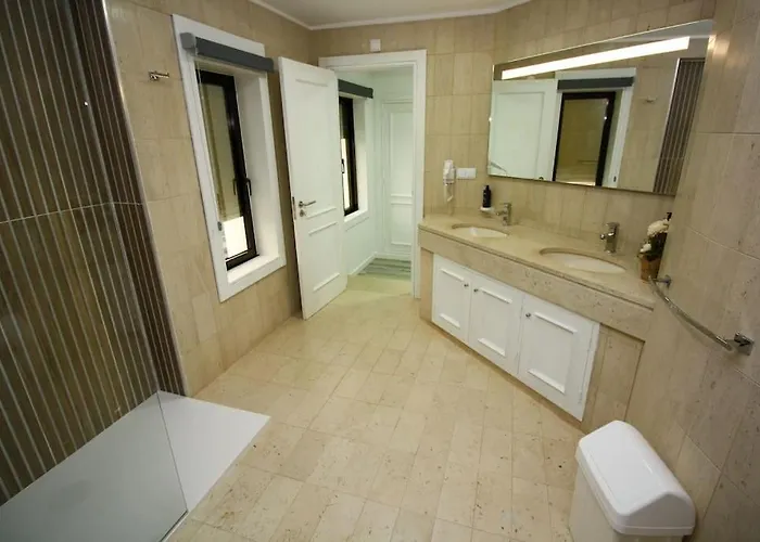 Requinte House 펜션 *