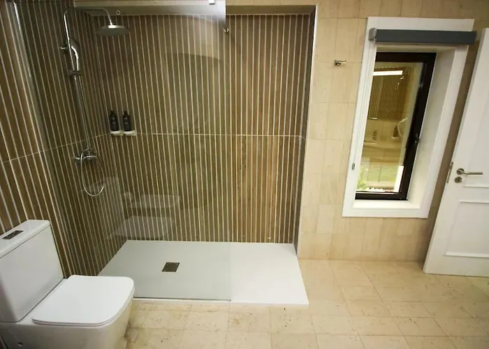 Requinte House Nogueira do Cravo (Aveiro)