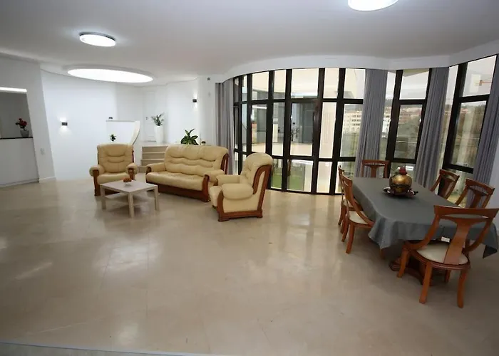 Requinte House